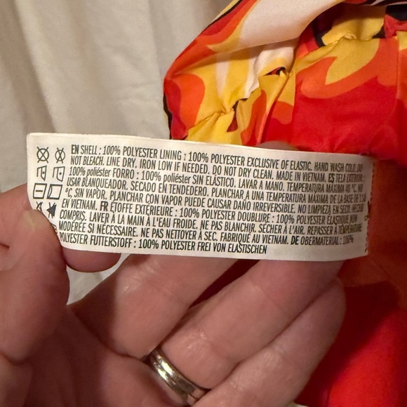 Forever 21 X Flaming Hot Cheetos Full Zip Jacket Windbreaker Graphics Woman’s Lg - Picture 5 of 5